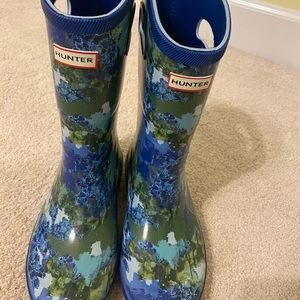 Hunter for Target kid’s size 4/women’s 5-6 boots